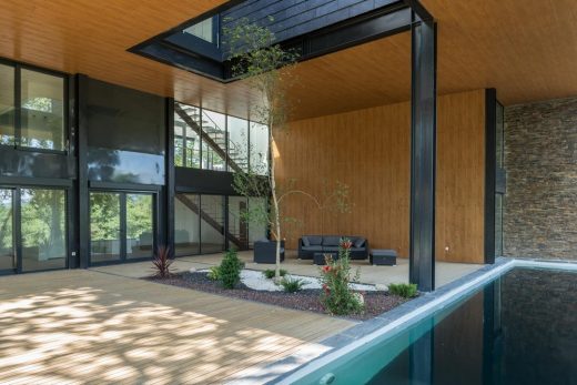 Floating among trees, Bilbao Home