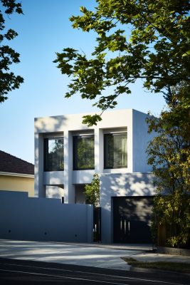 Contemporary House in Victoria by Bryant Alsop, architects