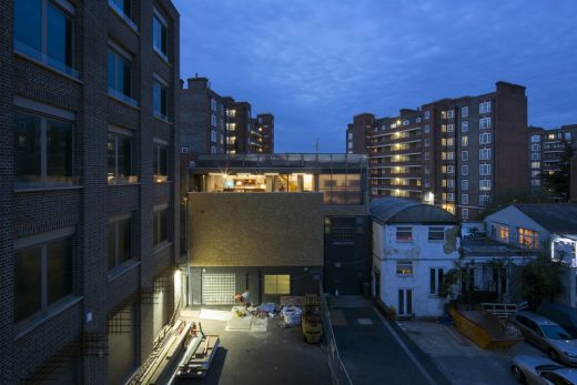 Pop-Up Ute, Chalk Farm property extension