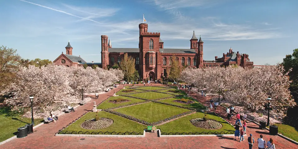 Smithsonian Institution Haupt Garden current