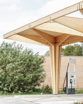 Ultra-Fast Charging Stations