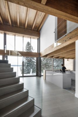 L'Accostee House in Adstock Quebec