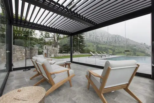 Palacete Cantabria Bioclimatic Pergola by Kawneer