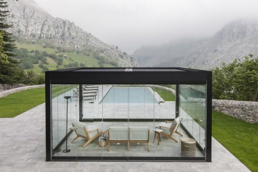 Palacete Cantabria Bioclimatic Pergola by Kawneer