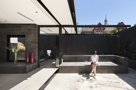 Toorak Courtyard House in Melbourne