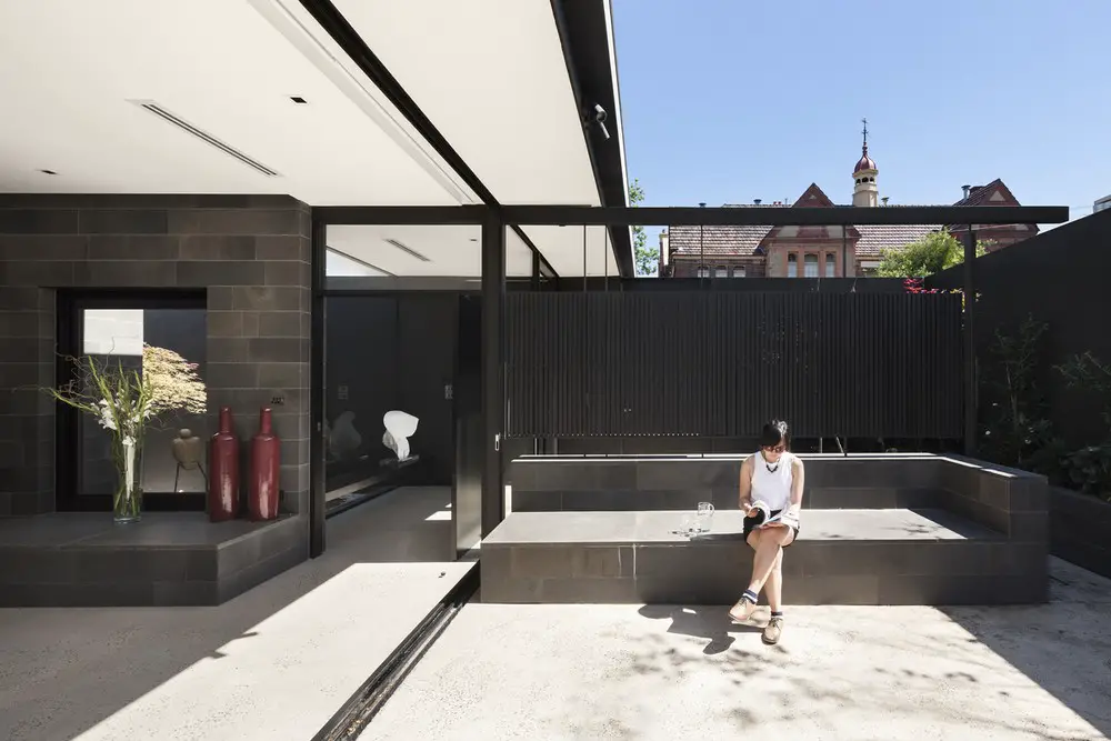 Toorak Courtyard House in Melbourne