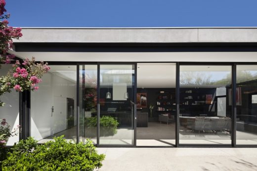 Toorak Courtyard House in Melbourne