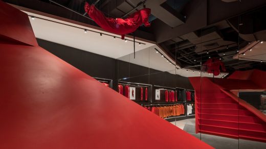 Roaringwild Uniwalk Shop Interior in Shenzhen