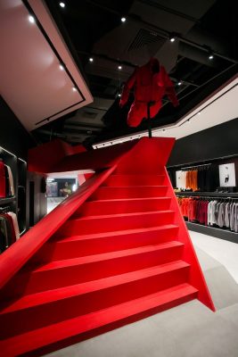 Roaringwild Uniwalk Shop Interior in Shenzhen