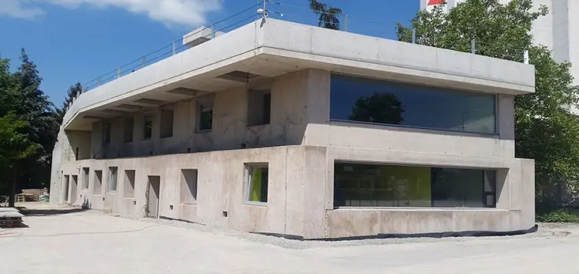 Strančice Administration Building Dolní Břežany