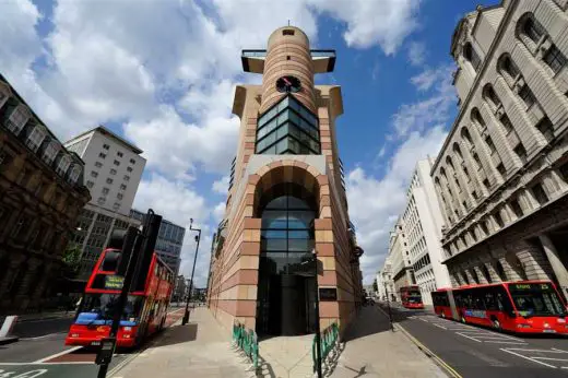 Postmodern Architecture - Number One Poultry London building prow