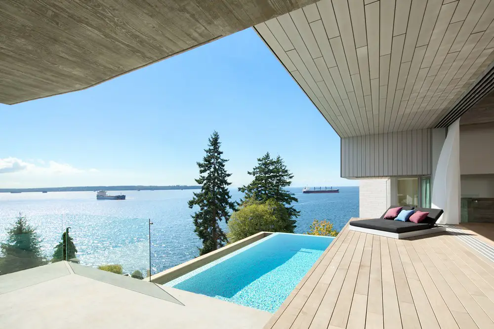 Sunset House in West Vancouver