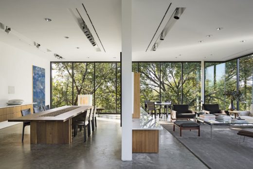 Urban Reserve Residence in Texas