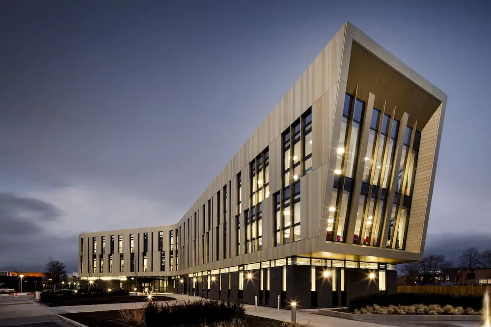 Advanced Manufacturing Building, The University of Nottingham