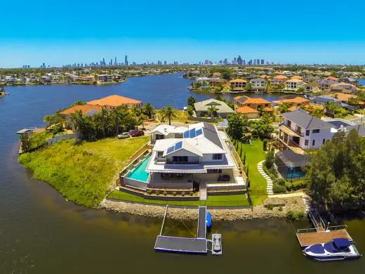 Mansion in Clear Island Waters QLD