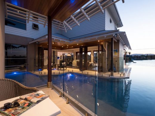 Clear Water Bay Avenue Home by Superdraft in Gold Coast, Queensland