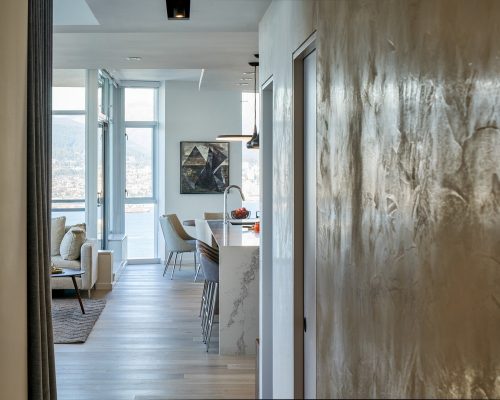 Coal Harbour Apartment in Vancouver
