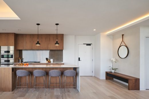 Coal Harbour Apartment in Vancouver