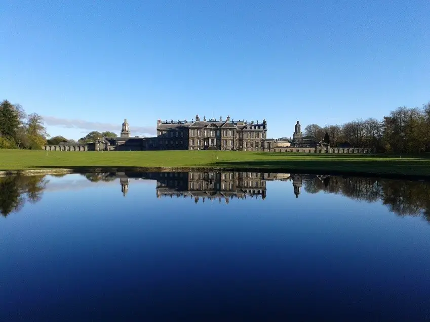 Hopetoun House