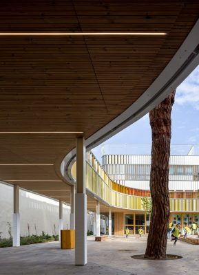 Lycée Français Maternelle, Barcelona School Building