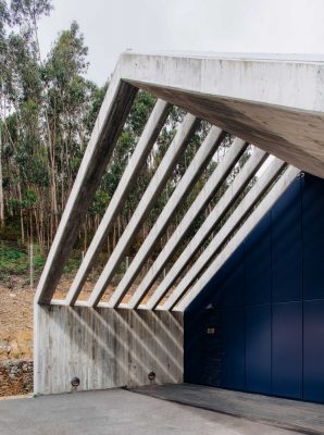 POC Observation and Control Building in Ermida, Sever do Vouga