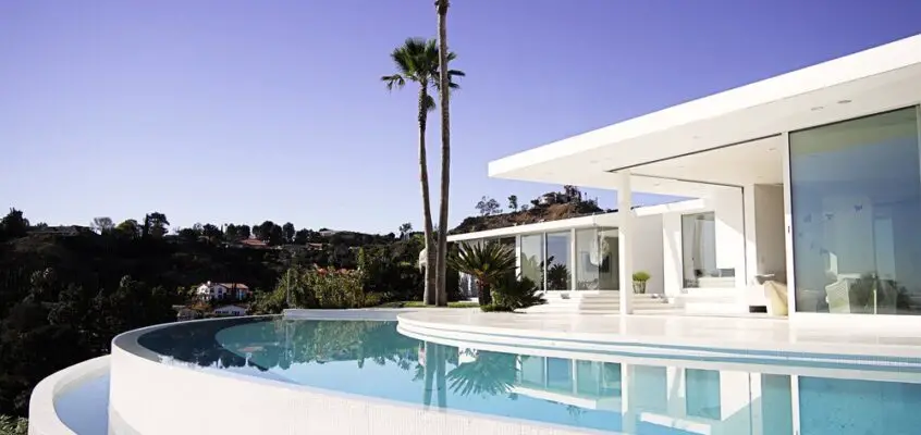 Residence Overlooking Mulholland Drive, L.A.