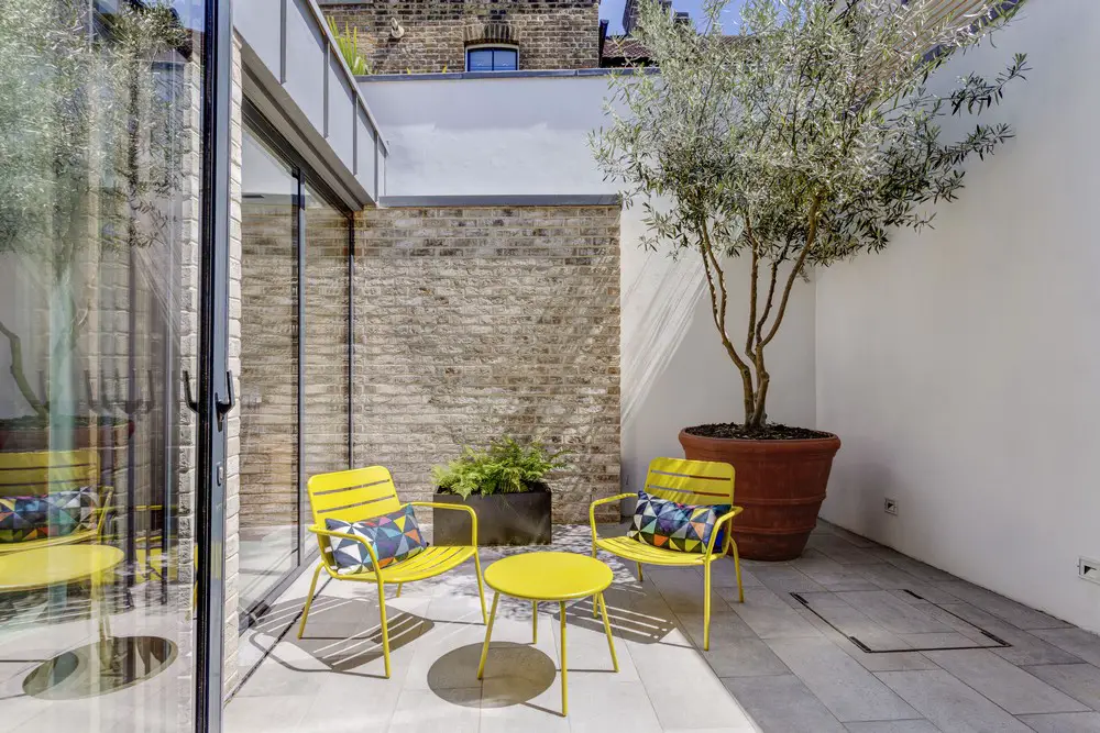 Benbow Yard Home in Southwark, South London