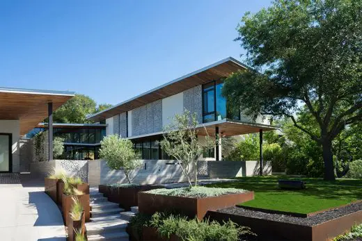 Contemporary Rollingwood House in Texas