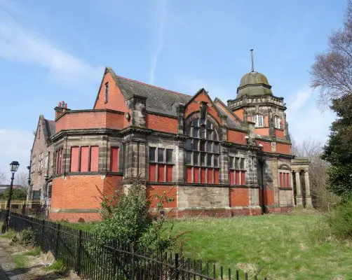 Lister Drive Library, Liverpool, Tuebrook building design