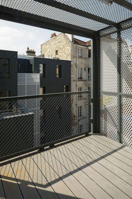 Belleville Social Housing and Shop in Paris