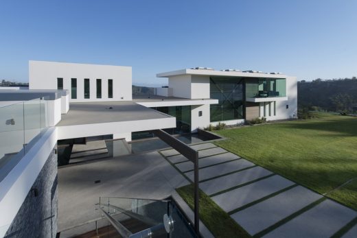 Benedict Canyon Residence in Beverly Hills