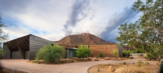 Dancing Light House in Paradise Valley