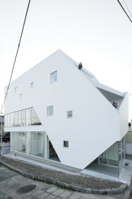 Hushiki-ku Architecture by Eastern Design Office