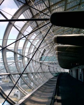 Charles-de-Gaulle Paris airport building interior