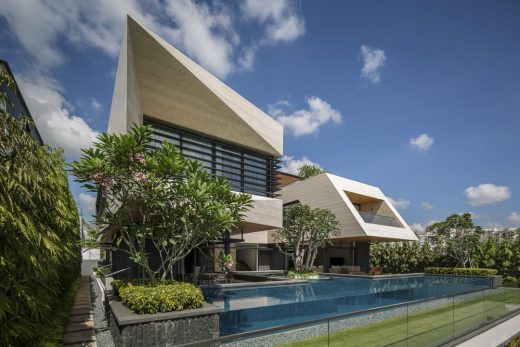 Contemporary House in Serangoon - Site Traffic: