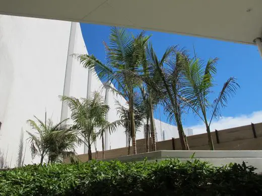 Beverly Center, Mall of the Stars in Los Angeles