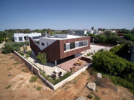 New Sustainable building in Israel: Eco Home design by Geotectura Studio Architects