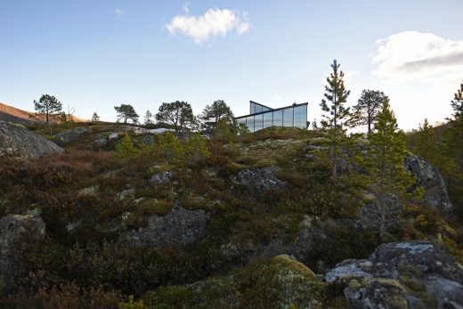 Efjord Retreat on Halvaroy Island