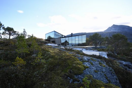 Efjord Retreat on Halvaroy Island