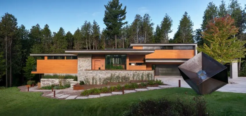 Toronto Houses: New Residences in Ontario