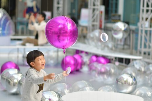 Floating Christmas Pavilion in HK