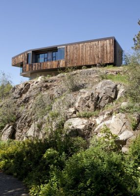 Friesen Wong House in Okanagan BC