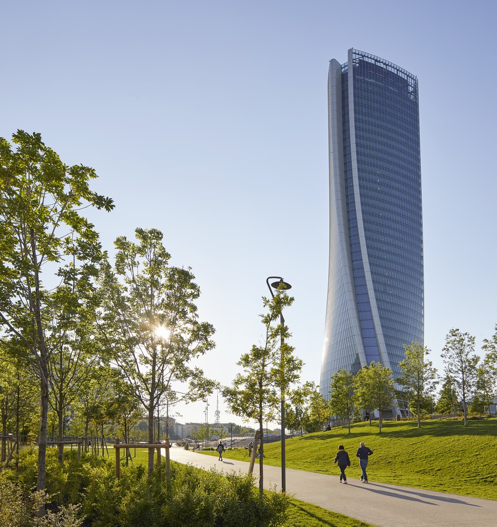 Generali Tower in Milan building by architect Zaha Hadid