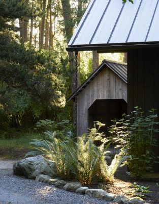 Island Cabins project by goCstudio architecture + design