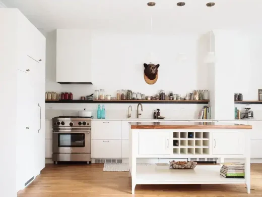 Hutchison Flat in Montreal, Outremont property