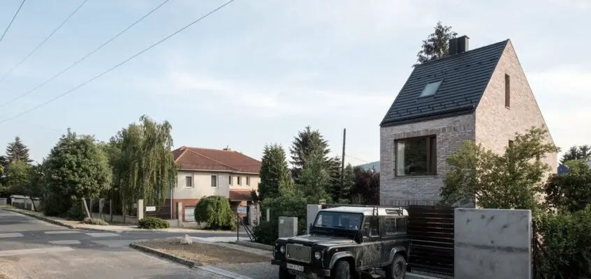 Nedű Street House Budapest, Property