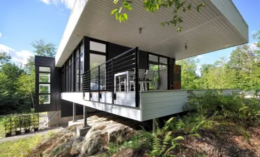 Shelter on a Rock in Racine Quebec