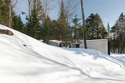 Triptych House in Wentworth Nord