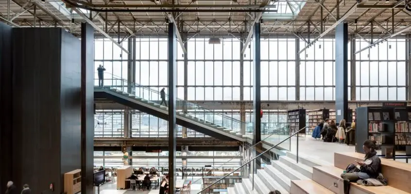 LocHal Library in Tilburg Building