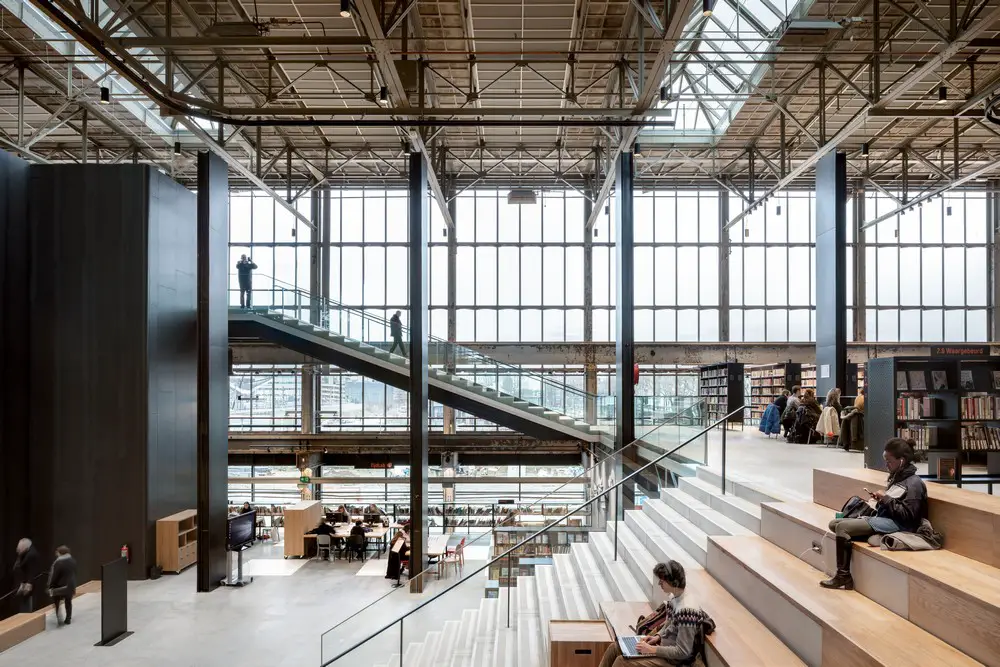 LocHal Library Tilburg building